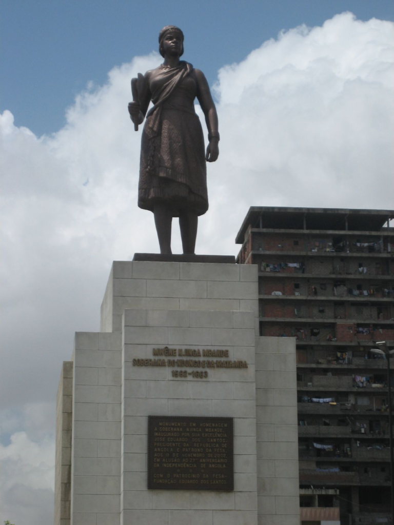 Wikimedia Commons The statue of Njinga Mbande in Kinaxixi Square, Luanda, unveiled on 18 November 2002 to mark the 27th anniversary of Angola's independence from Portugal.