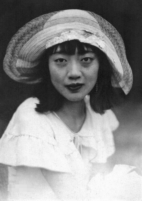 Wanrong was the last empress of China and the wife of Puyi. This photo was taken around 1929–1931.