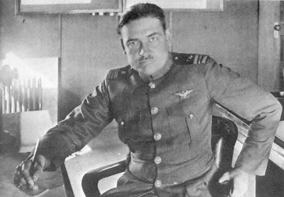 Earl Winfield Spencer Jr. in his US Navy uniform. He was Wallis Simpson's first husband a pilot and heavy drinker. They divorced in 1927.